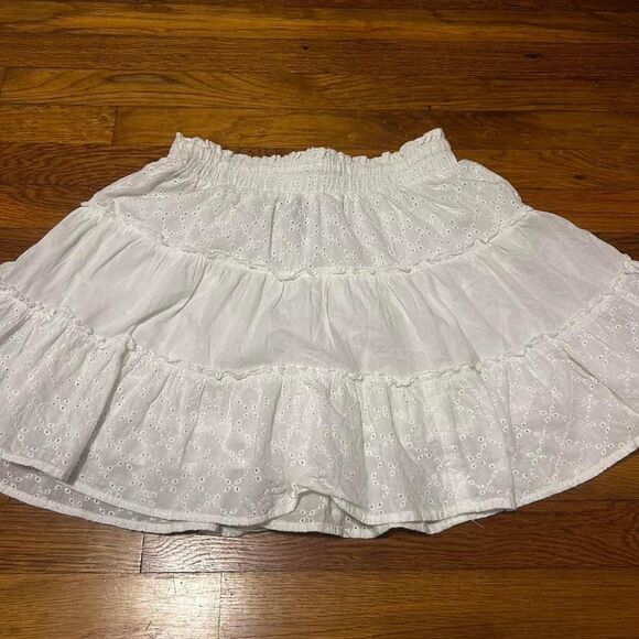 Forever-21 Women's White Skirt - Picture 3 of 3